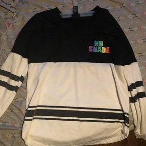 No shade long sleeve shirt
